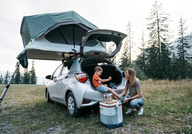 decathlon-tenda-da-tetto-468evx-1.jpg La tenda Decathlon Quechua per trasformare l'auto in un camper - immagine 1
