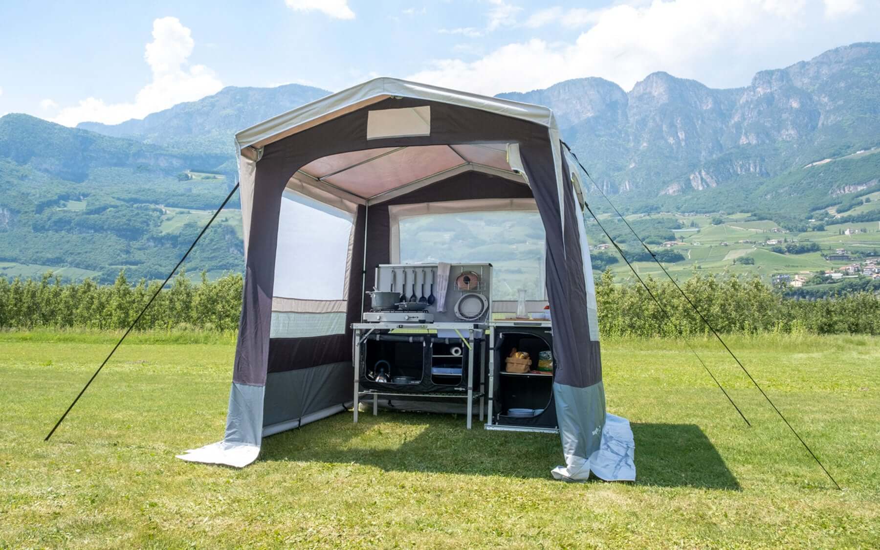 tenda-cucinotto-da-campeggio-629hjx-1.jpg Cucinotto da campeggio Brunner Gusto NG - immagine 1